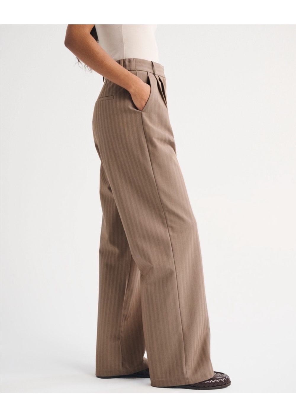 Abercrombie & Fitch Brown Pinstripe Wide-Leg Trousers - Picture 2 of 3